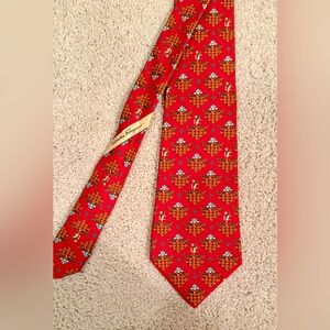 SALVATORE FERRAGAMO 100% Silk Red Horse/Flower Patterned Men’s Neck‎ Tie